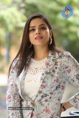 Kriti Garg Photos - 10 of 42