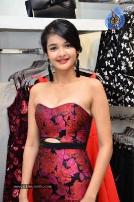 Krutika Singh Rathore Photos - 14 of 17