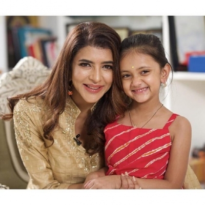 Lakshmi Manchu With Her Daughter - 3 of 3