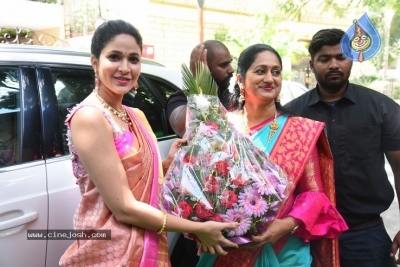 Lavanya Tripathi Launches Swaroopa Reddy Boutique-Photos - 29 of 42