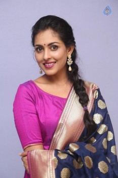 Madhu Shalini Photos - 15 of 42