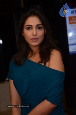 Madhu Shalini Pics - 14 of 21