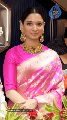 Malabar Gold New Showroom Launched By Tamanna - 3 of 18