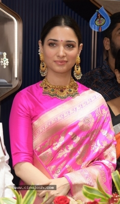 Malabar Gold New Showroom Launched By Tamanna - 5 of 18