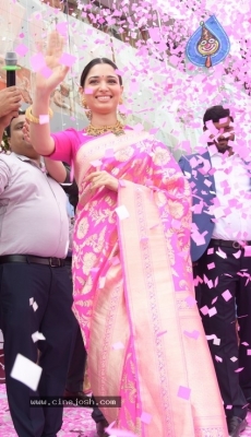 Malabar Gold New Showroom Launched By Tamanna - 13 of 18