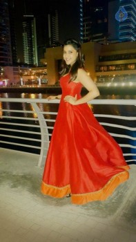 Mannara Chopra Gallery - 4 of 6