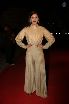 Mannara Chopra Gallery - 10 of 42