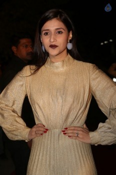 Mannara Chopra Gallery - 15 of 42