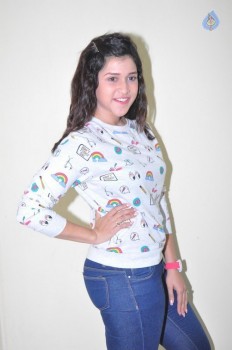 Mannara Chopra Latest Pics - 26 of 42