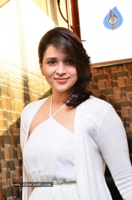 Mannara Chopra Photos - 3 of 35