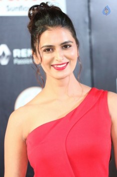 Meenakshi Dixit Gallery - 18 of 33