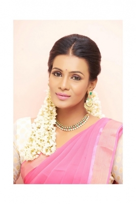 Meera Mitun Photos - 20 of 23