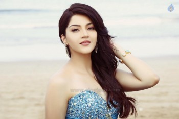 Mehreen Kaur New Gallery - 10 of 18