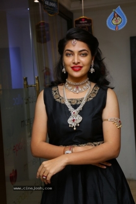Modal Supraja Reddy Photos - 7 of 20
