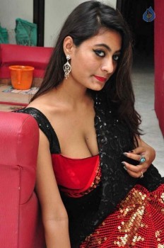 Monica Thompson Latest Pics - 10 of 61