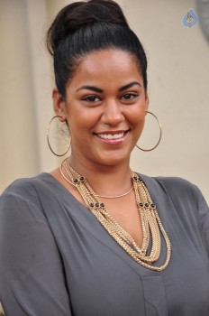Mumaith Khan Latest Pics - 23 of 38