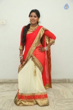 Mynaa Photos - 4 of 29