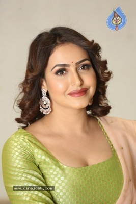 Nandini Rai Photos - 5 of 39