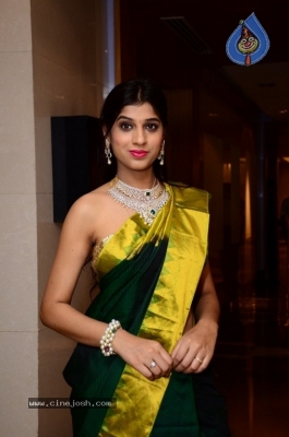 Naziya Khan New Photos - 1 of 8