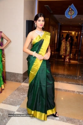 Naziya Khan New Photos - 6 of 8