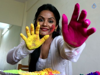 Neetu Chandra Dry Holi Photoshoot - 2 of 24