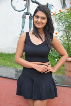 Neha Deshpande New Photos - 17 of 41