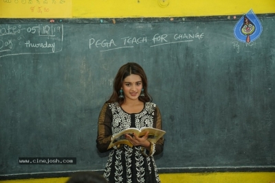 Nidhhi Agerwal Teaches English To Pega Teach For Change - 15 of 20