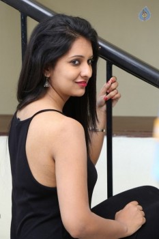Nikita Bisht New Photos - 21 of 33