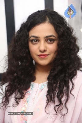 Nithya Menen at Gaze Art Show - 13 of 18
