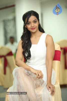 Nithya Shetty Photos - 31 of 39