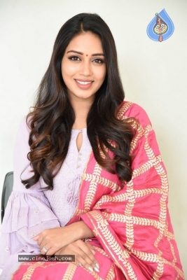 Nivetha Pethuraj Photos - 10 of 21