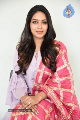 Nivetha Pethuraj Photos - 13 of 21