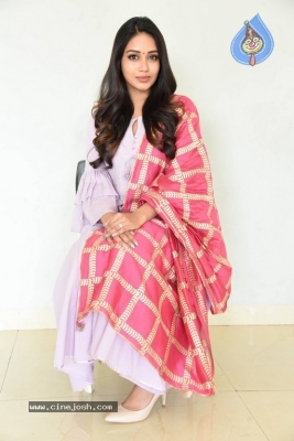 Nivetha Pethuraj Photos - 14 of 21