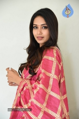 Nivetha Pethuraj Photos - 15 of 21