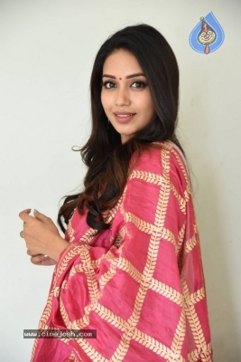 Nivetha Pethuraj Photos - 18 of 21