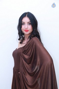 Nure New Photos - 6 of 18
