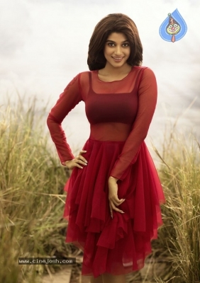 Oviya Photo Shoot Photos - 7 of 8