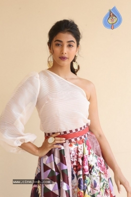 Pooja Hegde Photos - 23 of 32