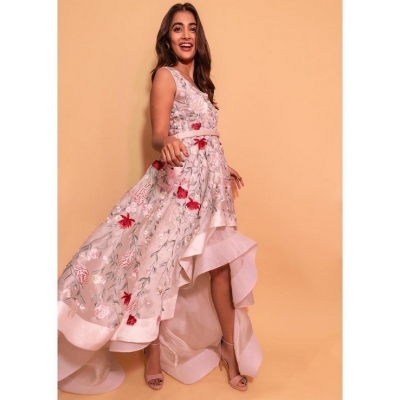 Pooja Hegde Stills - 7 of 14