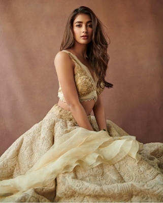 Pooja Hegde Stills - 11 of 14