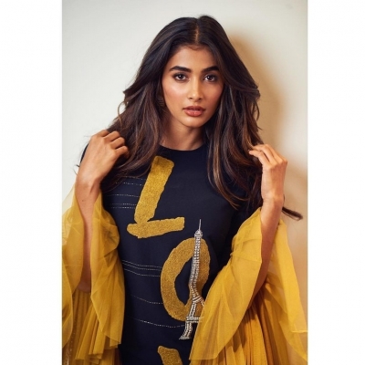 Pooja Hegde Stills - 2 of 13