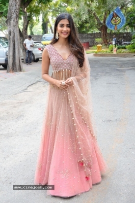 Pooja Hegde Stills - 10 of 21