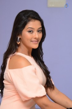 Pooja Jhaveri New Photos - 8 of 40