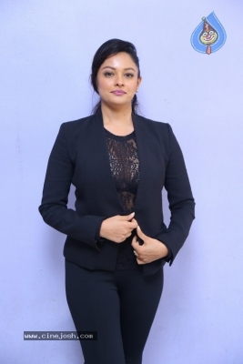 Pooja Kumar Latest Stills - 9 of 20