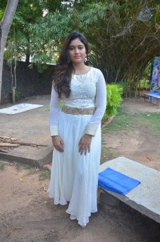 Poonam Bajwa Photos - 13 of 28