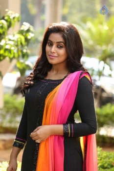 Poorna Latest Pics - 3 of 41