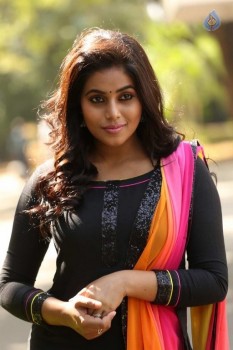 Poorna Latest Pics - 13 of 41