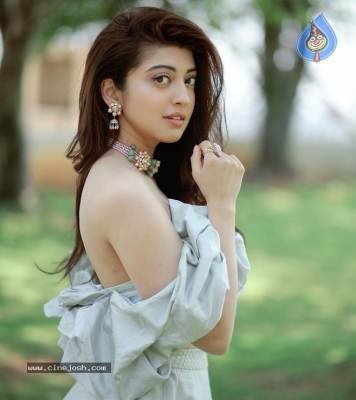 Pranitha Stills - 5 of 5