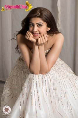 Pranitha Subhash Photos - 1 of 13