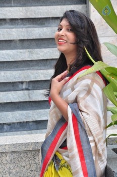 Praveena Photos - 13 of 42